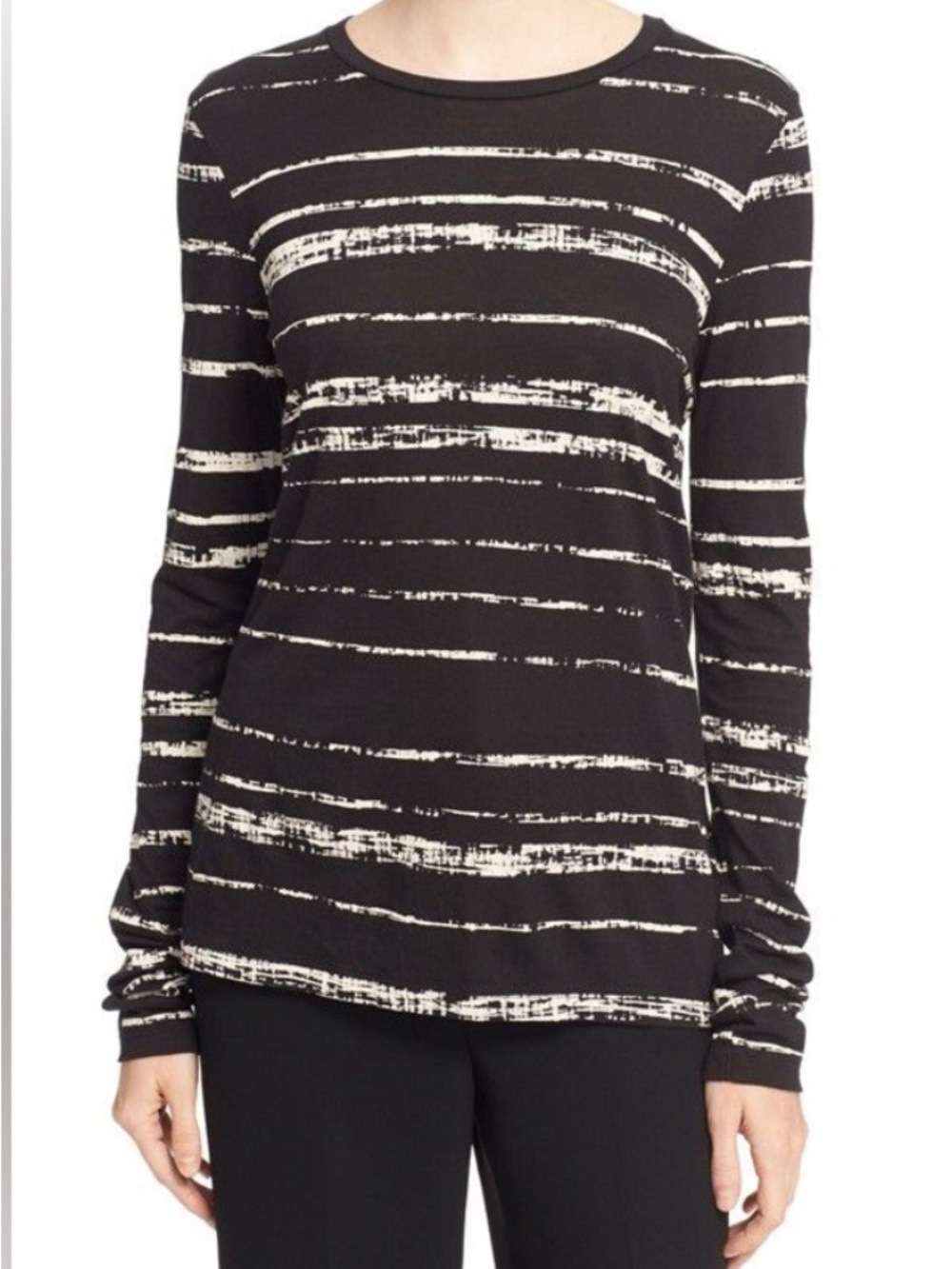 Vince Shadow Stripe Long Sleeve
Crew Neck Tee Black/cream brushstroke stripes XS